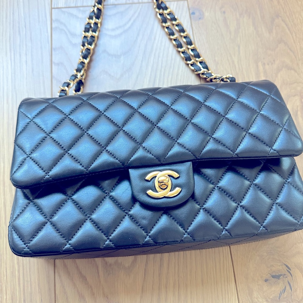 2020 Chanel classic flap, medium, lamb skin with GHW